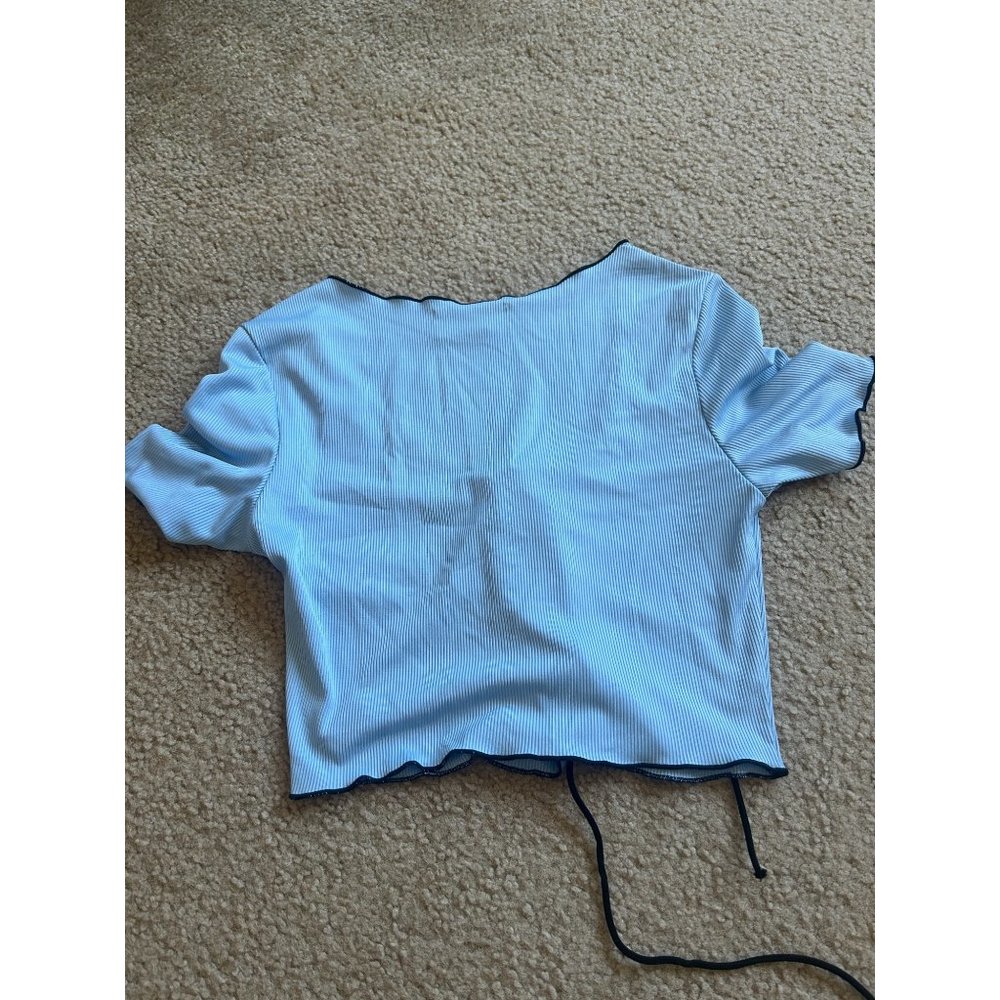 Crop Top And Short Pant Bundle Size S - image 5